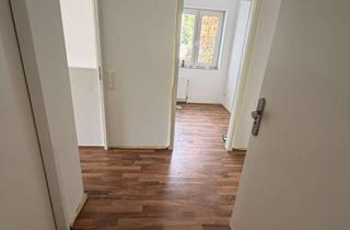 Moderne 2-Zimmer-Wohnung mit separatem Home-Office oder Ankleidezimmer in Engelskirchen