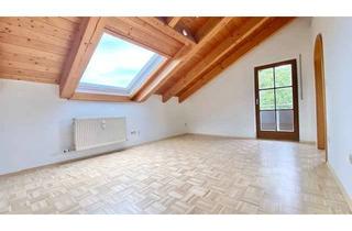 Lichtdurchflutetes Wohnerlebnis mit Sichtdachstuhl und 2 Balkonen in Saaldorf-Surheim. in Saaldorf-Surheim