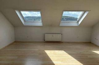 Helle, moderne 2-Zimmer Wohnung im DG eines gepflegten Mehrfamilienhauses in Neuenrade zu vermieten in Neuenrade