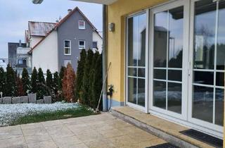 Gro&szlig;e Terrassenwohnung + Hobbyraum in Leinburg