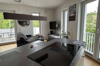 Modernes Wohnen mit Bergblick &ndash; vollm&ouml;bliertes 2-Zimmer-Apartment mit Balkon in neuwertigem Zustand in Wolfratshausen