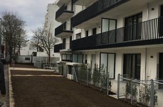 Wundersch&ouml;ne 2-Zimmer-Wohnung mit Einbauk&uuml;che und Balkon in Augsburg-Neus&auml;&szlig; in Neusäß