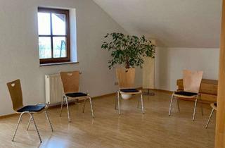***2-Zimmer-Wohnung mit der M&ouml;glichkeit auch ein B&uuml;ro anzumieten . direkt an der Autobahn. in Piding