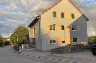 Freundliche 2-Zimmer-Wohnung mit gehobener Innenausstattung in Wenzenbach-Fussenberg in Wenzenbach