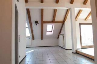 Dachgeschoss in Bruckm&uuml;hl: 3 Zimmer in 3-Parteien-Haus - Top -L age in Bruckmühl