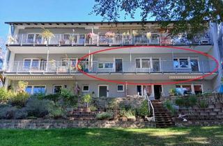 Helle Vier-Zimmer-Wohnung (Erdgeschoss) mit gro&szlig;em Balkon in Schwarzenbruck