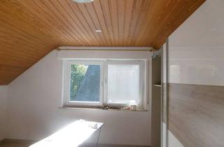 Sanierte 3,5-Zimmer-Dachgeschosswohnung in Salzkotten in Salzkotten