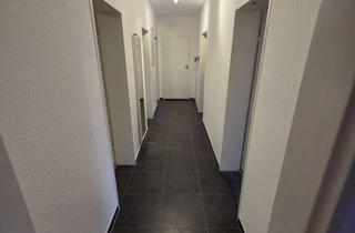 Stilvolle 4-Zimmer-Wohnung mit Balkon, 2 Stellpl&auml;tze und gehobener Ausstattung in Langerwehe