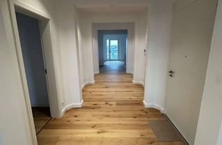 Wohntraum in Warburg, gro&szlig;z&uuml;gige 3 -Zimmer Wohnung mit Balkon in Warburg
