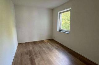 *NUR mit WBS!*Ger&auml;umige 3-Zimmer-Wohnung mit Balkon in Burscheid in Burscheid