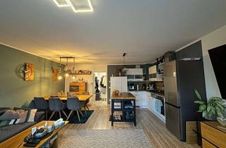 Ideal f&uuml;r P&auml;rchen: Maisonette 2,5-Zimmer-Wohnung mit Garten und Garage in Siegsdorf