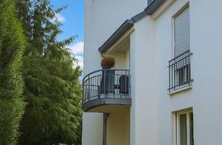 4 Zimmer - Wohnerlebnis mit au&szlig;ergew&ouml;hnlicher Gro&szlig;z&uuml;gigkeit und 2 Balkonen - Weitblick inklusive in Haan