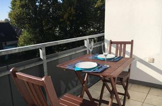 Renoviert! Charmante 2-Zimmer-Wohnung mit S&uuml;d-Balkon und neuer Einbauk&uuml;che in Laboe