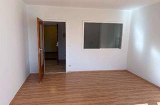 Helle 2-Zimmer-Wohnung mit sch&ouml;nem Balkon in Puchheim