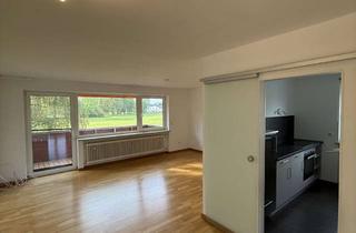 Helle, Gro&szlig;z&uuml;gige Wohnung mit neuer EBK in Geretsried