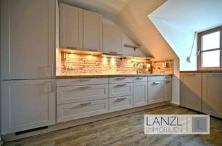 Ganz oben - Dachgeschosswohnung mit hochwertiger EBK und neuwertigem Bad - ohne Balkon in Markt Schwaben