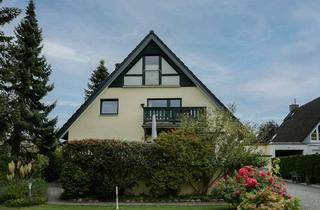 B&auml;k: Seeluft inklusive!Zwei Ebenen, ein Zuhause: Wohnen mit Garten und Seeblick am Ratzeburger See in Bäk