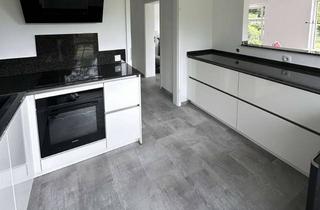 Leben im Haus mit Garten Luxuri&ouml;se EG Wohnung EBK, Garage, Stellp in Kerken