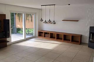 Hochwertige 3-Zimmer-Wohnung mit Loggia, Kaminofen, K&uuml;che, Garage in Bestlage &Uuml;bach-Palenberg in Übach-Palenberg