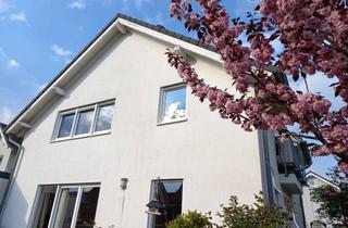 Helle 2 Zimmerwohnung mit Balkon in Overath