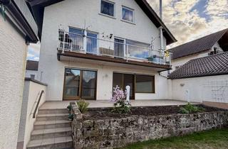 Gro&szlig;z&uuml;gige Hochparterre Wohnung mit 3,5-Zimmern, Terrasse, Garten &amp; Garage in Venn