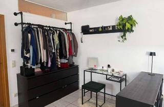 Exklusive, ger&auml;umige 1-Zimmer-Dachgeschosswohnung mit gro&szlig;er Dachterrasse in Siegburg in Siegburg