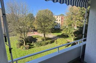 Helle 2-Zimmer-Wohnung mit Balkon, Einbauk&uuml;che und Stellplatz im Elmshorner Musikerviertel in Elmshorn