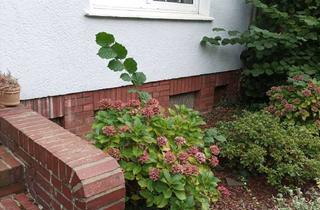 4 Zimmer Wohnung oder 2 Appartements mit Balkon/en (Einzelvermietung m&ouml;glich) in Neuss in Neuss